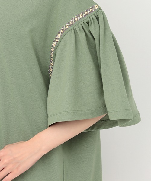 チチカカ（チチカカ）の「袖ライン刺繍トップス（Tシャツ/カットソー・レディース・ブラック/オフホワイト/カーキ・FREE）」の22枚目の写真