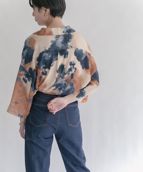 KBF（ケイビーエフ）の「ペイントプリントシャツ（シャツ/ブラウス・レディース・ベージュ/ブラウン/ピンク・ONE）」の5枚目の写真