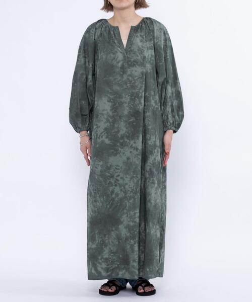 coen(コーエン)の「タイダイ染めロングワンピース(ワンピース・レディース・ダークグレー/ベージュ・FREE)」の22枚目の写真
