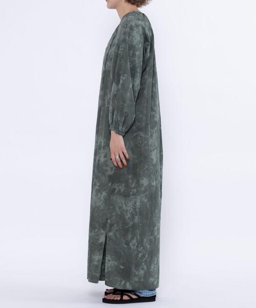 coen(コーエン)の「タイダイ染めロングワンピース(ワンピース・レディース・ダークグレー/ベージュ・FREE)」の12枚目の写真