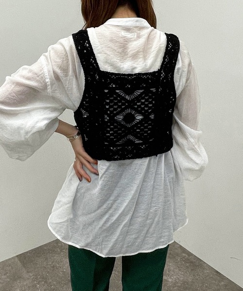 apres jour mignon(アプレジュールミニョン)の「かぎ針ライクビスチェ【ZOZOTOWN限定アイテム】(ベスト・レディース・ナチュラル/ブラック/オレンジ/グリーン・フリー)」の7枚目の写真