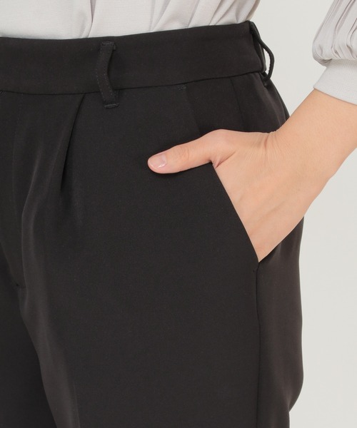 IKKA LOUNGE(イッカラウンジ)の「テーパードパンツ2(セットアップ)(スラックス・レディース・ブラック/ベージュ・M/L)」の15枚目の写真