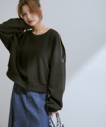 vis-`a-vis（ビサビ）の「【WEB限定】さり気なく肌見せ。オーバーサイズ短丈肩ジップ裏毛スウェットプルオーバー（スウェット）」