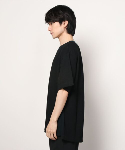 KAZUYUKI KUMAGAI ATTACHMENT（カズユキクマガイアタッチメント）の「【 KAZUYUKI KUMAGAI / カズユキクマガイ 】 LINEN LIKE PE/RY DOUBLE FACE S/S KNIT（Tシャツ/カットソー・メンズ・ブラック・2/3）」の3枚目の写真