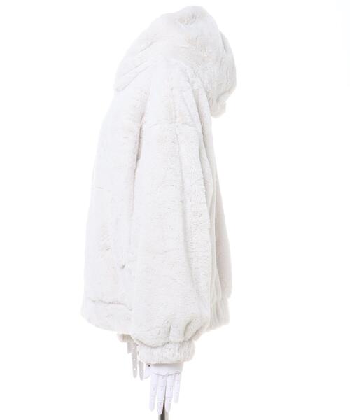 INGNI(イング)の「エコファーパーカー(ブルゾン・レディース・ブラック/ベージュ/アイボリー・M)」の5枚目の写真