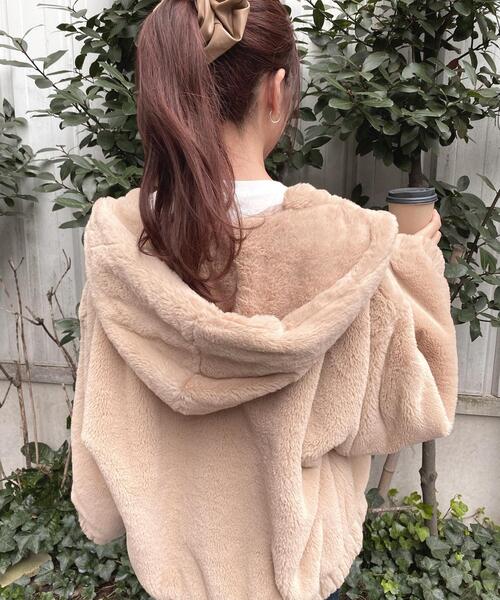 INGNI(イング)の「エコファーパーカー(ブルゾン・レディース・ブラック/ベージュ/アイボリー・M)」の15枚目の写真