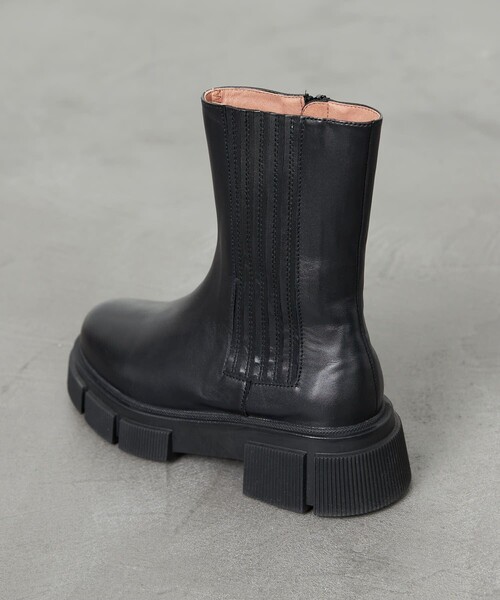 Firsthand（ファーストハンド）の「Firsthand/ファーストハンド ATELIER BRUGGE / アトリエブルージュ サイドゴアショートブーツ（ブーツ・レディース・ブラック・M/L/S）」の10枚目の写真