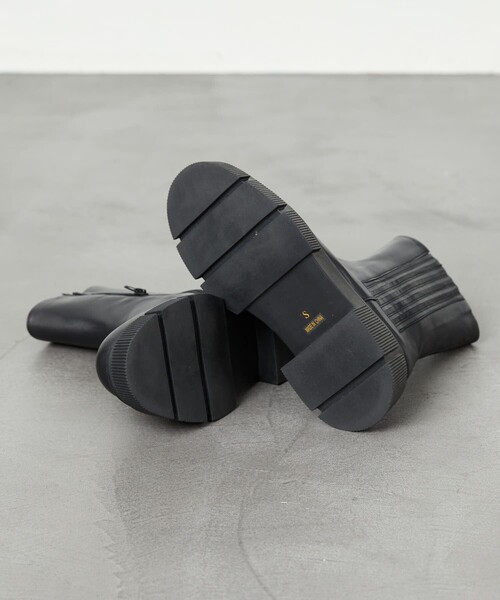 Firsthand（ファーストハンド）の「Firsthand/ファーストハンド ATELIER BRUGGE / アトリエブルージュ サイドゴアショートブーツ（ブーツ・レディース・ブラック・M/L/S）」の11枚目の写真