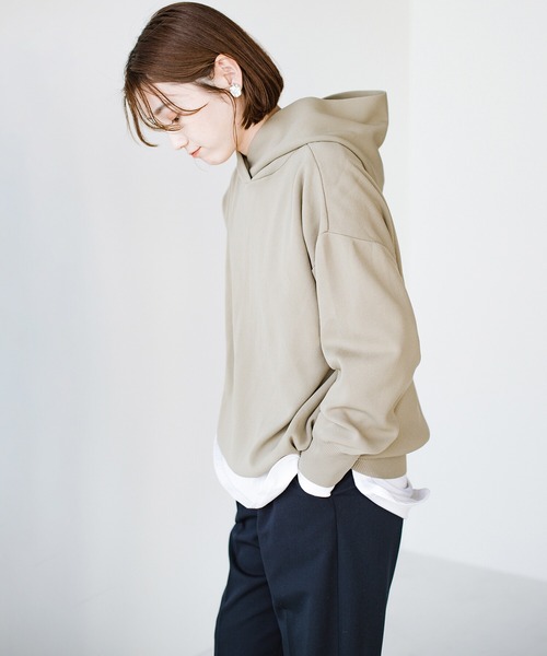 haco!（ハコ）の「カジュアルすぎずに大人が着られる便利なニットパーカー by que made me（パーカー・レディース・ネイビー/ベージュ・SMALL/MEDIUM/LARGE/X-LARGE）」の2枚目の写真