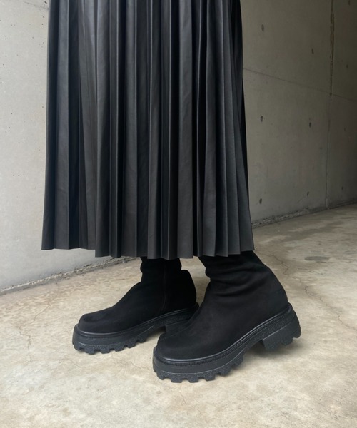 prose verse(プロズヴェール)の「《ZOZO・店舗限定》トラックソールストレッチショートブーツ(ブーツ・レディース・ブラック/ブラック系その他・SMALL/MEDIUM/LARGE/LL)」の5枚目の写真