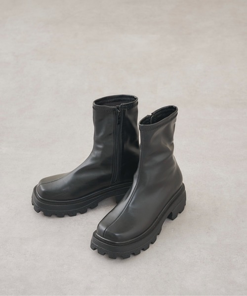 prose verse(プロズヴェール)の「《ZOZO・店舗限定》トラックソールストレッチショートブーツ(ブーツ・レディース・ブラック/ブラック系その他・SMALL/MEDIUM/LARGE/LL)」の16枚目の写真