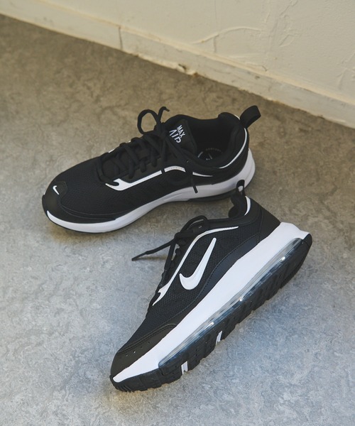 NIKE(ナイキ)の「<ZOZO限定>【NIKE】Air Max AP(スニーカー・レディース・ホワイト/ブラック/ベビーピンク・23cm/23.5cm/24cm/24.5cm)」の12枚目の写真