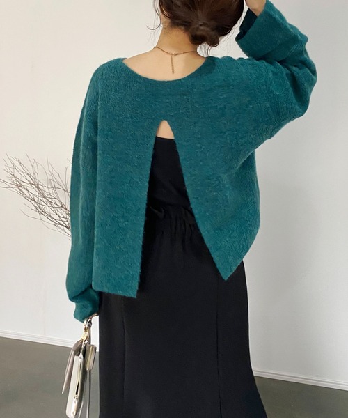 CAPRICIEUX LE'MAGE（カプリシューレマージュ）の「アルパカ2WAYクロップニット（ニット/セーター・レディース・オフホワイト/チャコールグレー/グリーン・FREE）」の3枚目の写真