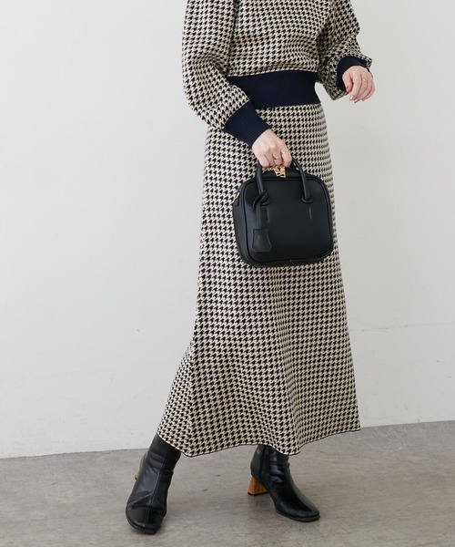 natural couture（ナチュラルクチュール）の「千鳥格子ダブルジャガードニットスカート（スカート・レディース・ネイビー/ブラウン/グレー・FREE）」の14枚目の写真