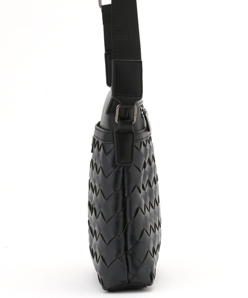 NICOLE CLUB FOR MEN（ニコルクラブフォーメン）の「メッシュショルダーＢＡＧ（ショルダーバッグ・メンズ・ブラック系その他/グレー系その他/ネイビー系・FREE）」の4枚目の写真