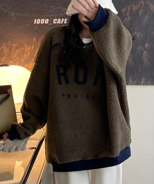 emi+（エミプラス）の「レディース オーバーサイズボアロゴトレーナー（ニット/セーター・レディース・ベージュ/ブラウン/グレー/モカ/カーキ・FREE）」の13枚目の写真