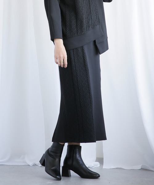 ENNEA(エンネア)の「【2021AW】段ボールニット切り替えタイトスカート(カット裏付き)(スカート・レディース・ブラック/グレー/アイボリー・38)」の1枚目の写真