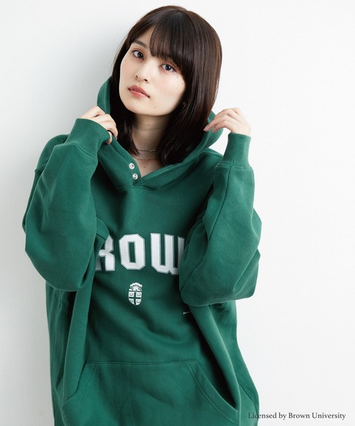 JUNRED（ジュンレッド）の「BROWN UNIVERSITY×JUNRed カレッジロゴプルパーカー（パーカー・メンズ・チャコールグレー/ライトグレー/グリーン・L/M）」の9枚目の写真