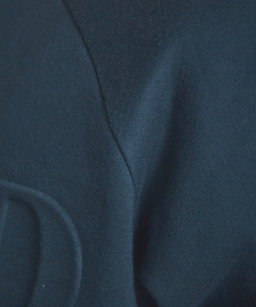 NOMINE(ノミネ)の「エンボス加工ロゴ裏起毛リブニットスウェット(スウェット・レディース・オフホワイト/パープル/チャコールグレー/グリーン・フリー)」の18枚目の写真