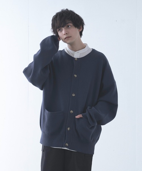 Alpinus(アルピナス)の「Alpinus - fluffy loose knit cardigan / フラフィー ルーズニットカーディガン(カーディガン/ボレロ・メンズ・チャコールグレー/グリーン・SMALL/MEDIUM)」の15枚目の写真