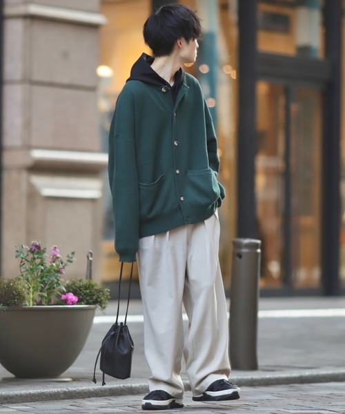 Alpinus(アルピナス)の「Alpinus - fluffy loose knit cardigan / フラフィー ルーズニットカーディガン(カーディガン/ボレロ・メンズ・チャコールグレー/グリーン・SMALL/MEDIUM)」の5枚目の写真