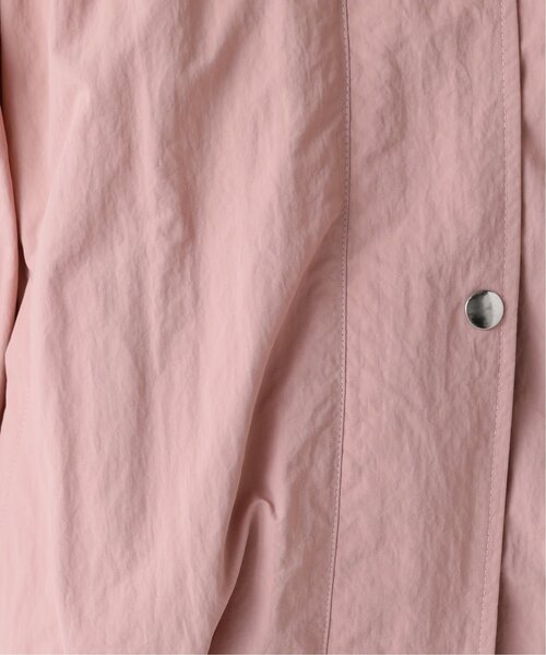 RAY CASSIN（レイカズン）の「カラーナイロンBIGパーカー（マウンテンパーカー・レディース・カーキ/ピンク/キナリ・FREE）」の13枚目の写真