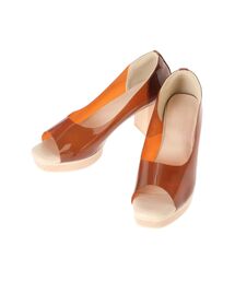 ウッドヒールオープントゥパンプス