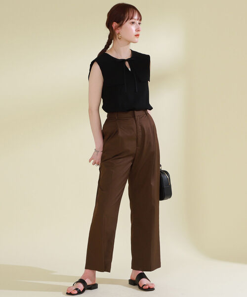 Ray BEAMS（レイビームス）の「Ray BEAMS / 1タック ストレート カラー パンツ（スラックス・レディース・ブラウン/ブルー/ピンク・1/0）」の6枚目の写真