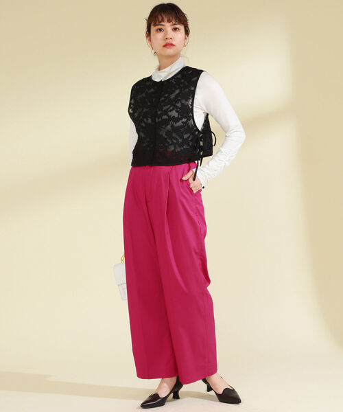 Ray BEAMS（レイビームス）の「Ray BEAMS / 1タック ストレート カラー パンツ（スラックス・レディース・ブラウン/ブルー/ピンク・1/0）」の11枚目の写真