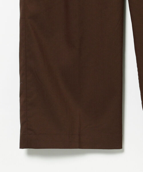 Ray BEAMS（レイビームス）の「Ray BEAMS / 1タック ストレート カラー パンツ（スラックス・レディース・ブラウン/ブルー/ピンク・1/0）」の19枚目の写真