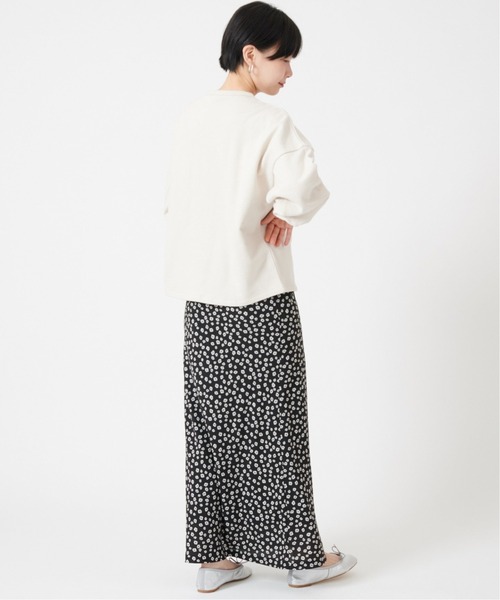 U by SPICK&SPAN（ユーバイスピックアンドスパン）の「ソフトフレアフラワースカート6◆（スカート・レディース・ブラウン/ブラック・38/36/34）」の9枚目の写真