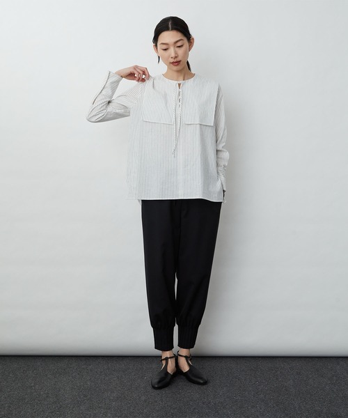 LOISIR（ロワズィール）の「綿麻ストライプビックカラーブラウス