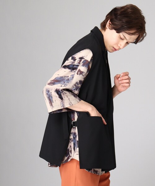 tk.TAKEO KIKUCHI（ティーケータケオキクチ）の「◆ダブルベルトノースリーブジャケット（ユニセックスアイテム）（ベスト・メンズ・ナチュラル/ネイビー/ブラック・66/03/02）」の20枚目の写真