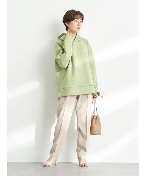 earth music&ecology(アースミュージックアンドエコロジー)の「ツイルダンボールフードプルオーバー*(パーカー・レディース・ライム/ベージュ/アイボリー・FREE)」の17枚目の写真