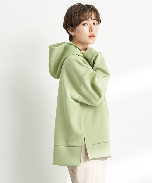 earth music&ecology(アースミュージックアンドエコロジー)の「ツイルダンボールフードプルオーバー*(パーカー・レディース・ライム/ベージュ/アイボリー・FREE)」の3枚目の写真