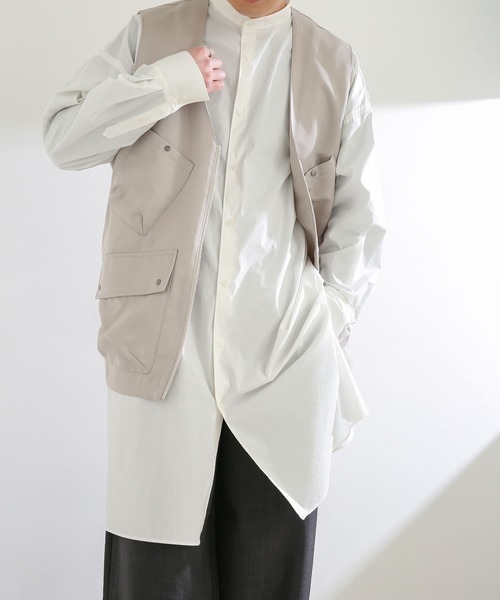 SENSE OF PLACE by URBAN RESEARCH（センスオブプレイスバイアーバンリサーチ）の「バンドカラーロングシャツB（シャツ/ブラウス・メンズ・ホワイト/ブルー・MEDIUM/LARGE）」の2枚目の写真