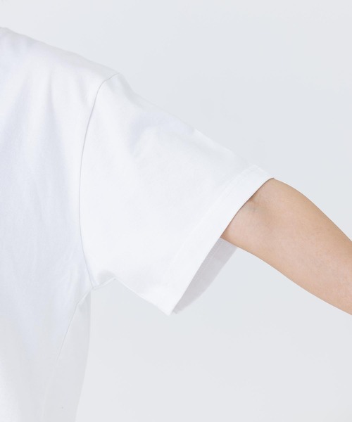 MILKFED.(ミルクフェド)の「S/S TEE FABULOUS LOGO(Tシャツ/カットソー・レディース・ホワイト/ライトブルー/ブラック/ネイビー/オフホワイト・ONE SIZE)」の18枚目の写真