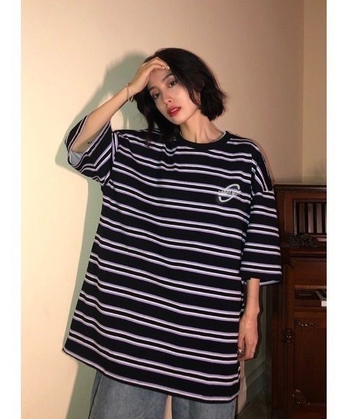 BASQUE magenta（バスクマゼンタ）の「マルチボーダービッグシルエットTシャツ（Tシャツ/カットソー・レディース・ブラック/パープル・FREE）」の8枚目の写真