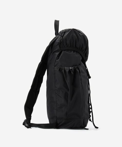 Epperson Mountaineering（エパーソンマウンテニアリング）の「EPPERSON MOUNTAINEERING | パッカブルバックパック（バックパック/リュック・レディース・ブラック/イエロー・ONE SIZE）」の9枚目の写真