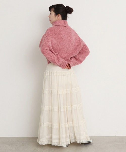 CHILD WOMAN（チャイルドウーマン）の「キルカラツイード タートルショート丈プルオーバー（ニット/セーター・レディース・ダークブラウン/サックスブルー/ピンク/グリーン/イエロー・FREE）」の11枚目の写真