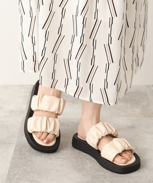 DRESKIP（ドレスキップ）の「◆ギャザースポサン（サンダル・レディース・ブラック/アイボリー・45/35）」の7枚目の写真