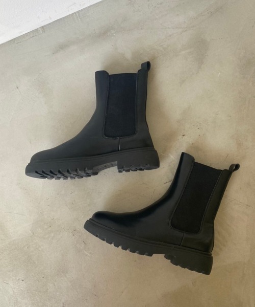 Aunt Marie's（アントマリーズ）の「ショートブーツ（ブーツ・レディース・ブラック・M）」の2枚目の写真