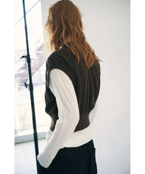 And A（アンドエー）の「unfil アンフィル / superfine merino crape-jersey  turtle スーパーファインメリノ クレープジャージー タートルネックニットソー / WWFL-UW126（ニット/セーター・レディース・ライトグレー/ブラック/オフホワイト・1）」の5枚目の写真