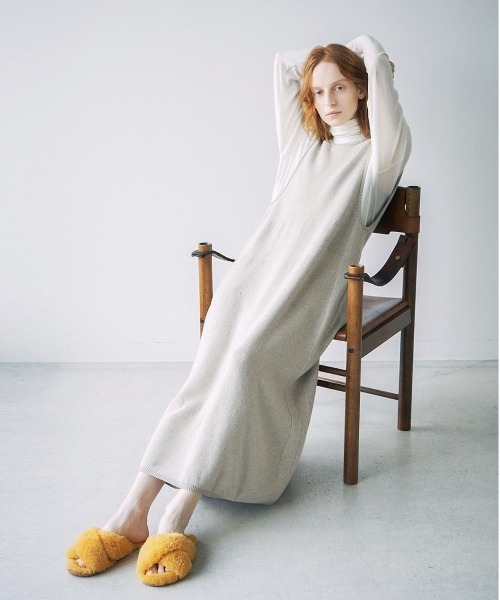 And A（アンドエー）の「unfil アンフィル / superfine merino crape-jersey  turtle スーパーファインメリノ クレープジャージー タートルネックニットソー / WWFL-UW126（ニット/セーター・レディース・ライトグレー/ブラック/オフホワイト・1）」の11枚目の写真