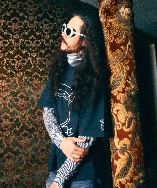 ナンバーナイン 穴空きエンブレムTシャツ 4 ブラック ナンバーナイン