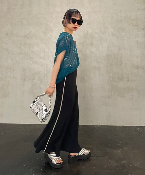 PAGEBOY（ページボーイ）の「ワッフルメロースカート（スカート・レディース・ブラック/オフホワイト/カーキ・FREE）」の4枚目の写真