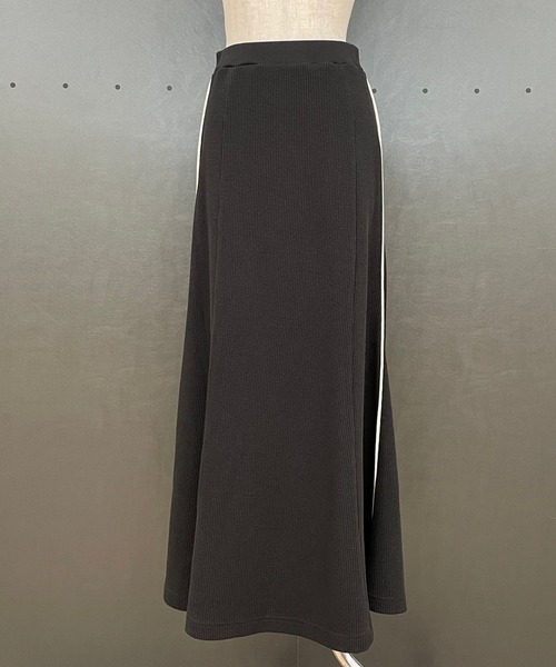 PAGEBOY（ページボーイ）の「ワッフルメロースカート（スカート・レディース・ブラック/オフホワイト/カーキ・FREE）」の15枚目の写真