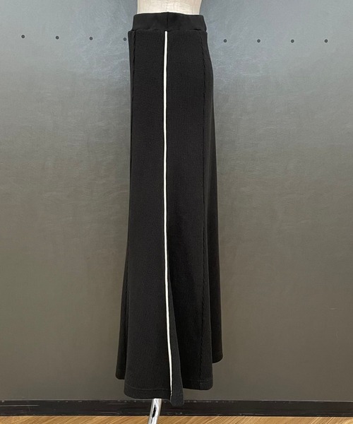 PAGEBOY（ページボーイ）の「ワッフルメロースカート（スカート・レディース・ブラック/オフホワイト/カーキ・FREE）」の13枚目の写真