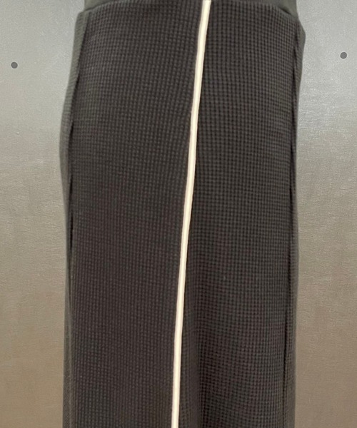 PAGEBOY（ページボーイ）の「ワッフルメロースカート（スカート・レディース・ブラック/オフホワイト/カーキ・FREE）」の9枚目の写真