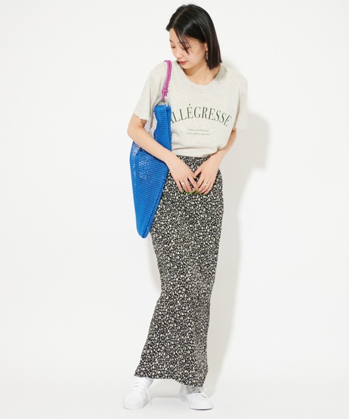 U by SPICK&SPAN(ユーバイスピックアンドスパン)の「BIGロゴTee(Tシャツ/カットソー・レディース・グレー/グリーン・FREE)」の11枚目の写真